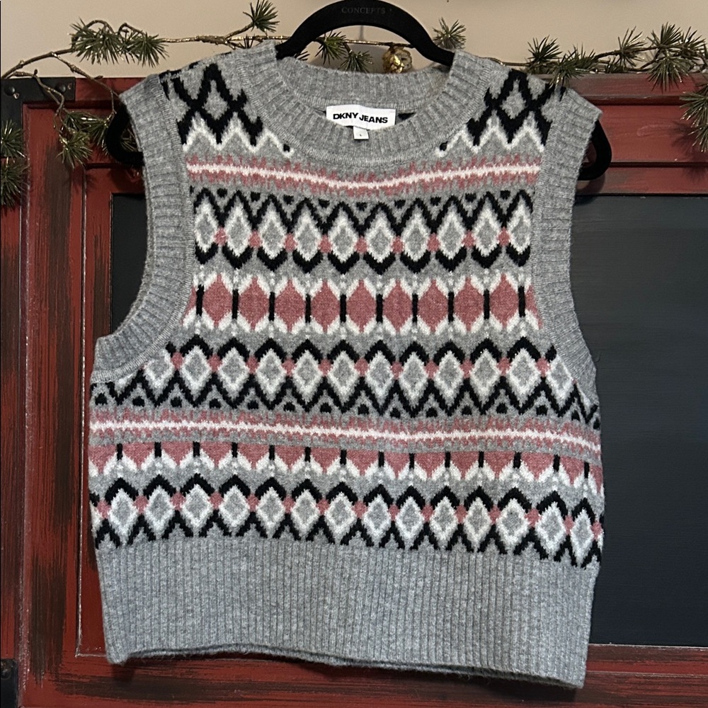 DKNY Jeans Gray Patterned Sweater Vest